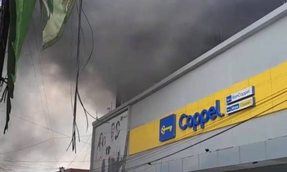 Confirman muerte de una persona tras incendio en tienda Coppel de Veracruz