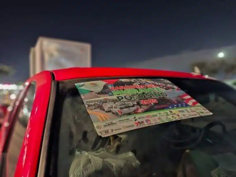 Controles fronterizos de Texas interceptan caravana de retorno de migrantes mexicanos