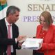 el-gobierno-erige-catedrales-ferreas-con-el-oro-de-b2a93